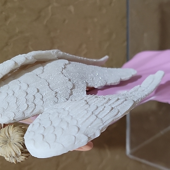 Thomas Kinkade Breast Cancer Awareness Angelic Sisters of Hope Collection - Picture 7 of 12